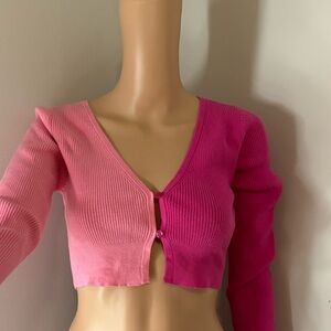 Pink cropped cardigan with buttons